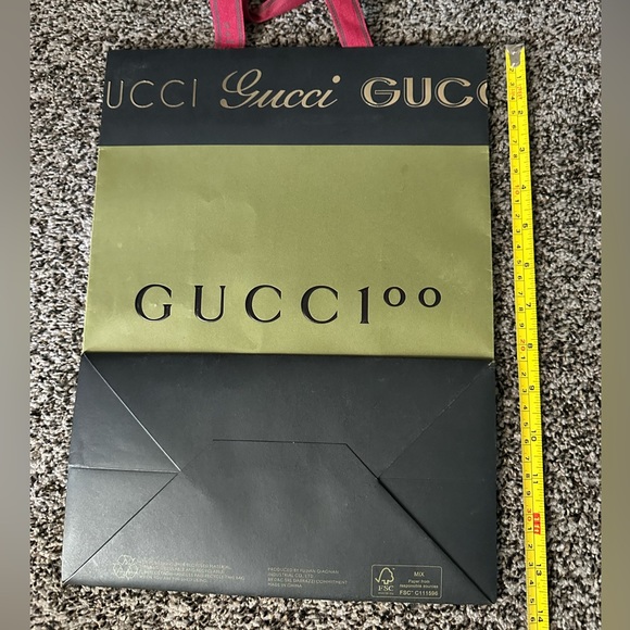 Used Limited Edition Gucci Gift Bag - Picture 3 of 9